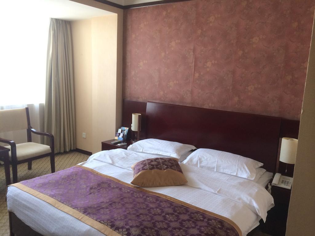 Kunming Jinmao Hotel Buitenkant foto